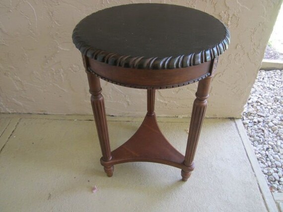 Bombay round 2024 side table