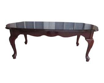 Vintage Coffee table Queen Anne Traditional Oval Cherry woodShipping is not included
