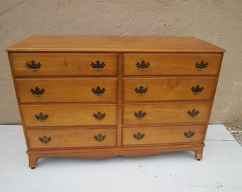 Ye Olde Randolph House Early American Furniture Maple Dresser 8 Drawer 1950sShipping is not included