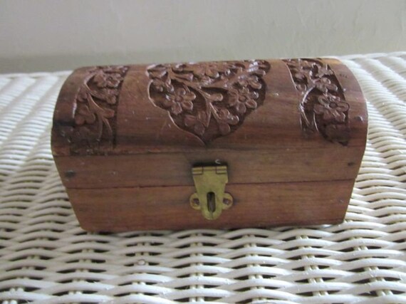 Carved Wood Small Jewelry Box From India Dark Woo… - image 8