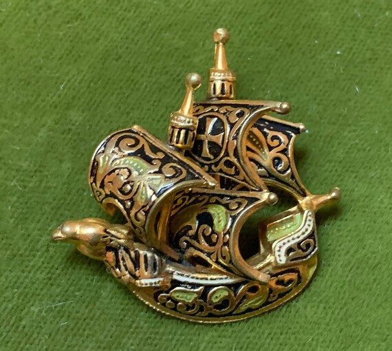 Vintage Damascene Style Spanish Ship Brooch Gold Plated Sailing