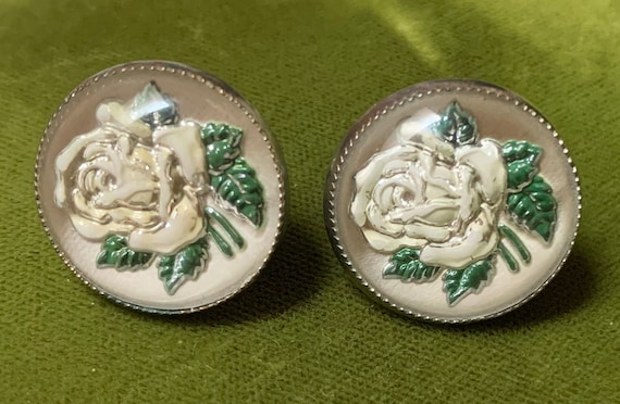 Early Vintage Floral Rose Reverse Intaglio Screw … - image 3