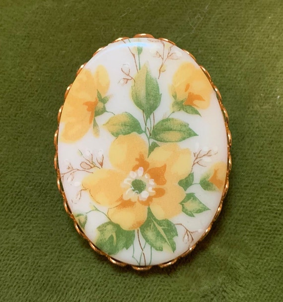 Vintage Corocraft Floral Cabochon Porcelain Brooc… - image 1