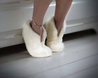 Sheepskin slipper , women wool fur slippers , faux fur slippers , ugg boots,