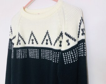 Sweter vintage z okrągłym dekoltem i abstrakcyjnym nadrukiem w czerni i bieli