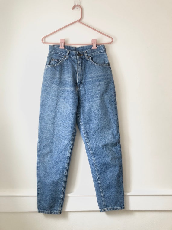Vintage High Waisted Tapered Lee jeans | Size 8 p… - image 3