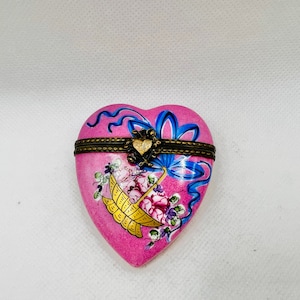 Romantic HEART w/ Basket of Roses ~ ROCHARD ~ Limoges Box ~ Peint main ~ France ~ Engagement Anniversary Wedding