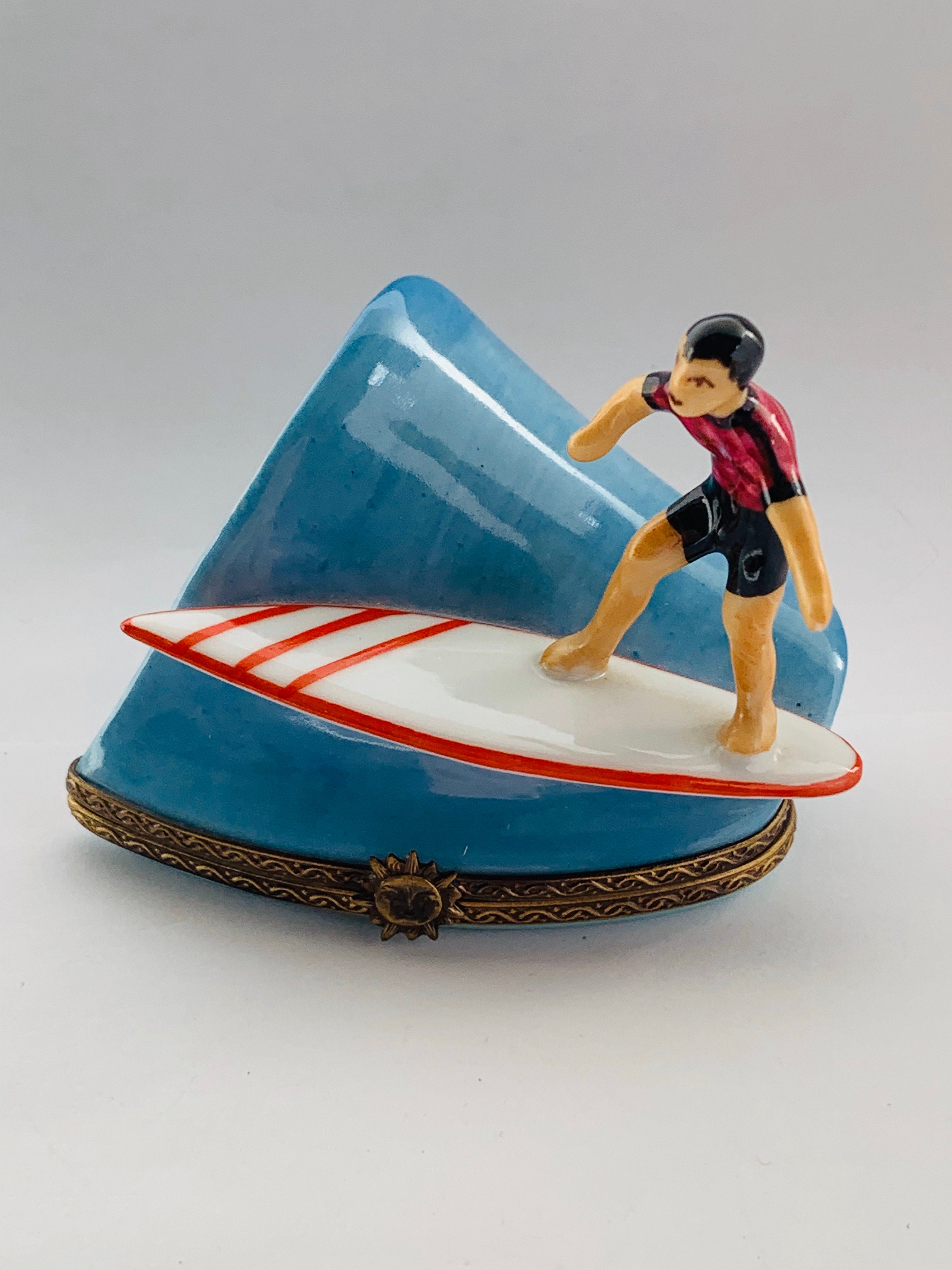 Surfer ~ Limoges Trinket Box ~ Eximious ~ Peint main (Hand-Painted) in Limoges, France