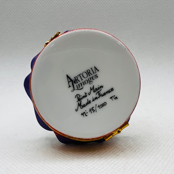 Stunning Limited Edition PAPILLON Dog ~ ARTORIA ~ Limoges Trinket