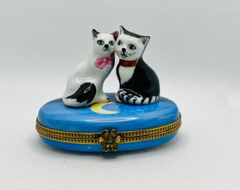 セーブルローズ台座リモージュボックスの猫の磁器の置物 - Etsy 日本