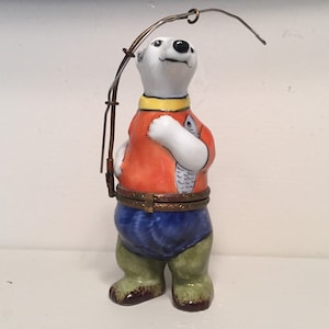 Fishing Polar Bear ~ Limoges Trinket Box ~ Peint main ~ France ~ Fly Fisherman