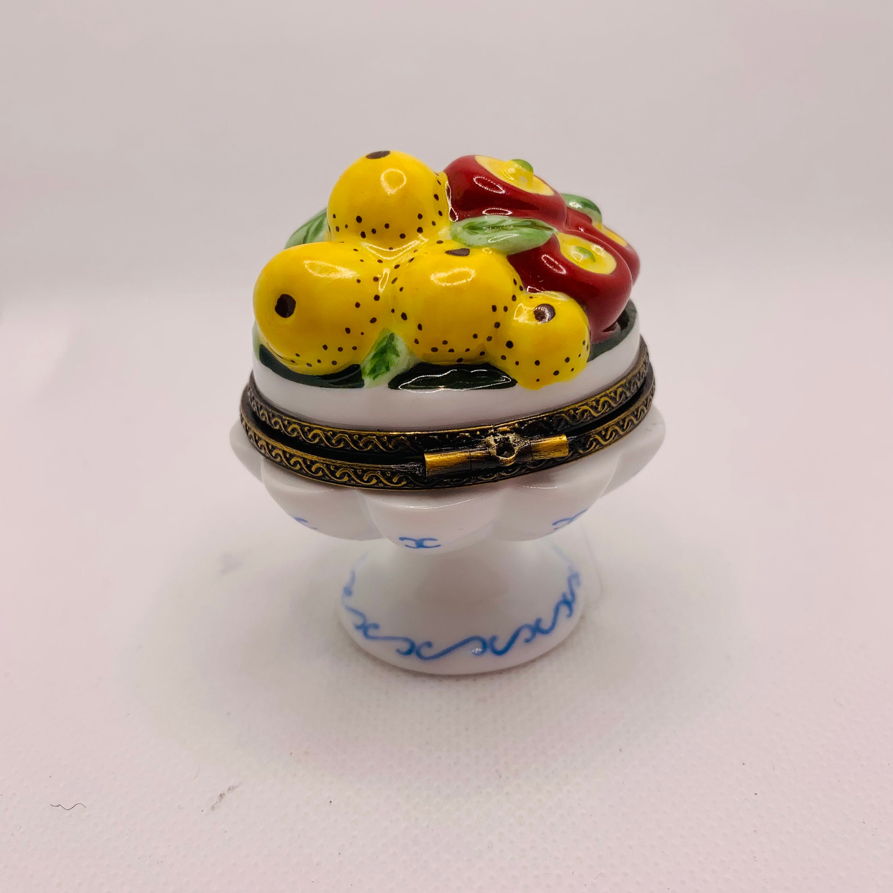 フルーツボウル ～ リモージュ小物入れ ～ フランス、リモージュで