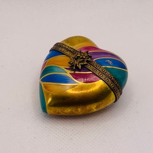 Beautiful HEART ~ ROCHARD ~ Limoges Box ~ Peint main ~ France ~ Rare ~ Wedding Anniversary Love Mothers Day