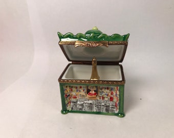 リモージュボックス　フランス製　GR ロンドンタクシー　黒い　小物入れ、置物 リモージュボックス フランス製 GR ロンドンタクシー 黒い 小物入れ