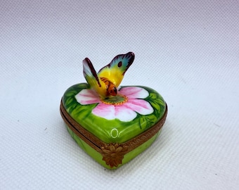 Lovely Vintage Porcelain Trinket Box | Collectible Limoges Box