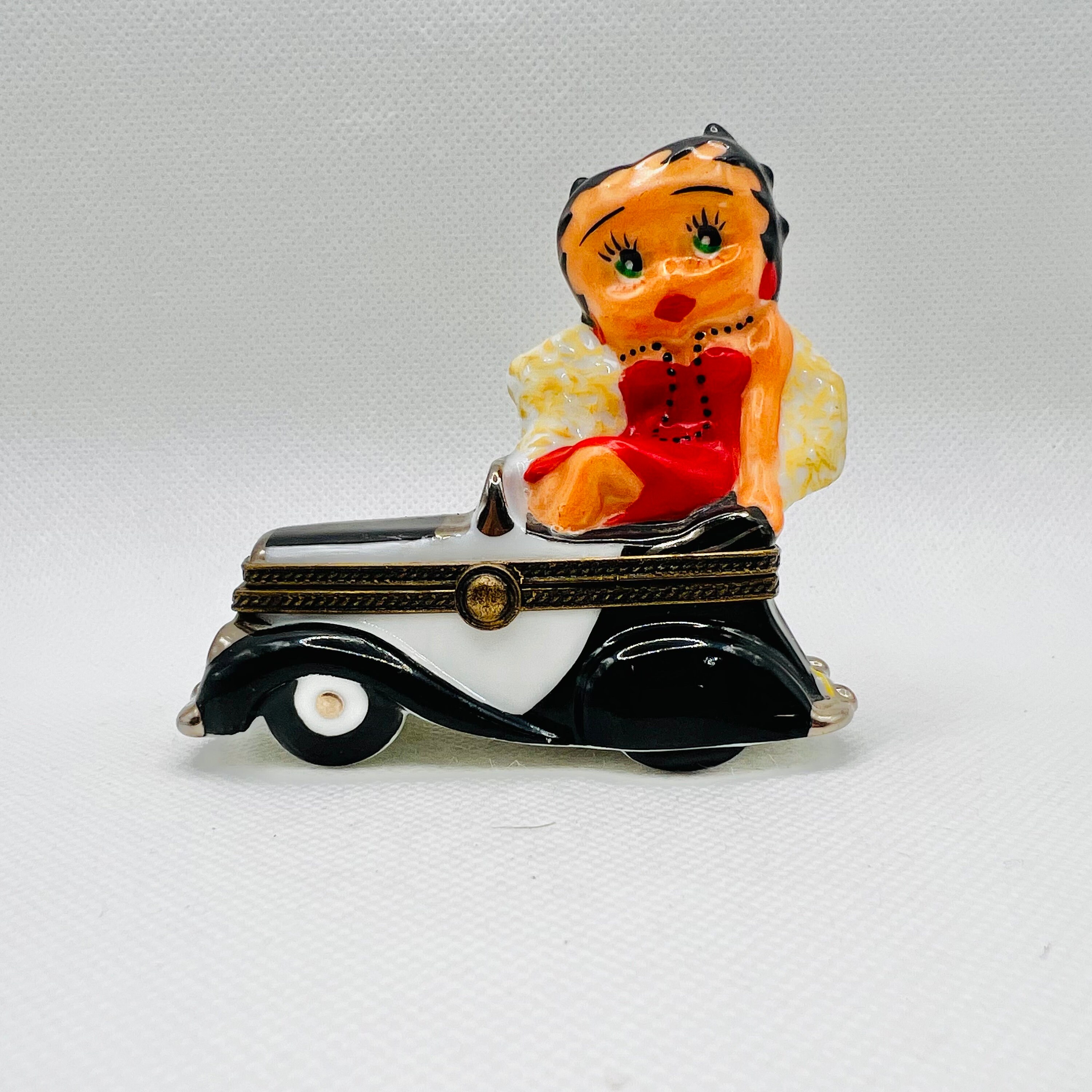 Extremely Rare BETTY BOOP in Black Convertible ~ Limoges Trinket
