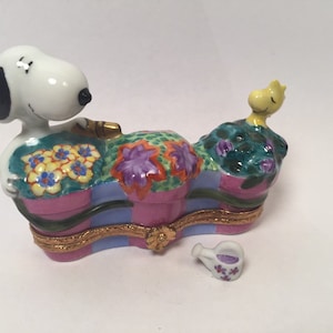 SNOOPY and WOODSTOCK Gardening ~ Limited Edition PEANUTS Limoges