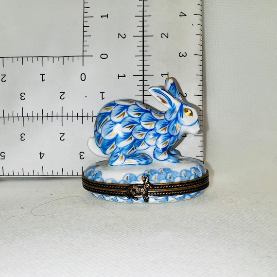Limited Edition, Stunning BUNNY *herend* Style ~ Limoges Trinket