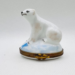 POLAR BEAR ~ Limoges Trinket Box ~ Peint main (Hand-Painted) in Limoges, France ~ Rare