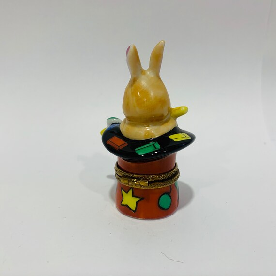 マジシャンのシルクハットをかぶったウサギ〜リモージュの小物入れ 