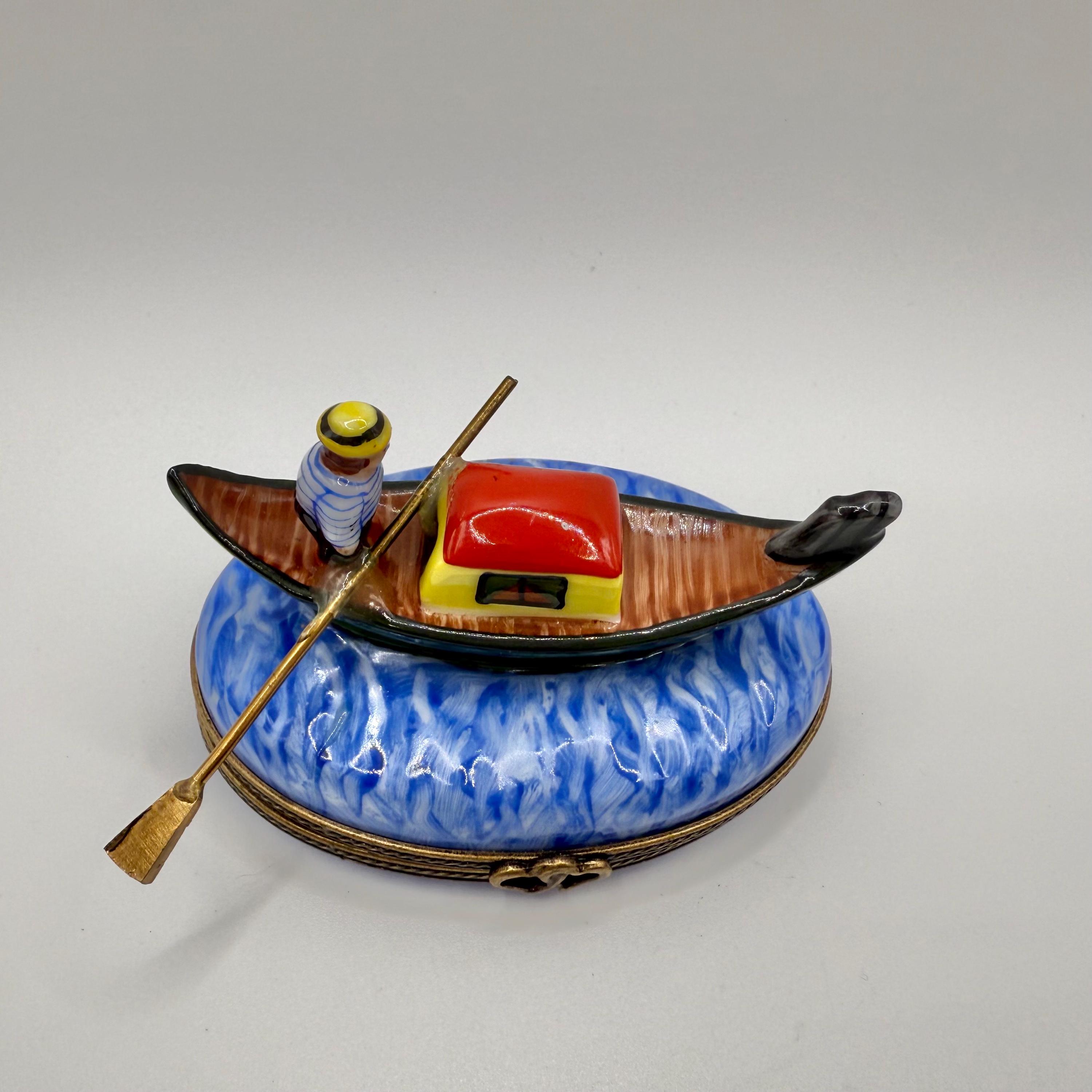 Beautiful Venice GONDOLA ~ Limoges Trinket Box ~ Peint Main (hand