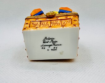 Ultra Rare SCROOGE Mcduck ~ ARTORIA ~ Disney ~ Limoges Trinket Box