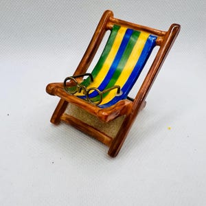 Beach Chair w/ Sunglasses ~ ROCHARD ~ Limoges Box ~ Peint main ~ France ~ Rare ~ Vintage