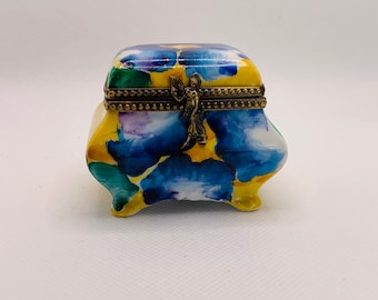Signed Rochard Limoges vintage handpainted trinket box with