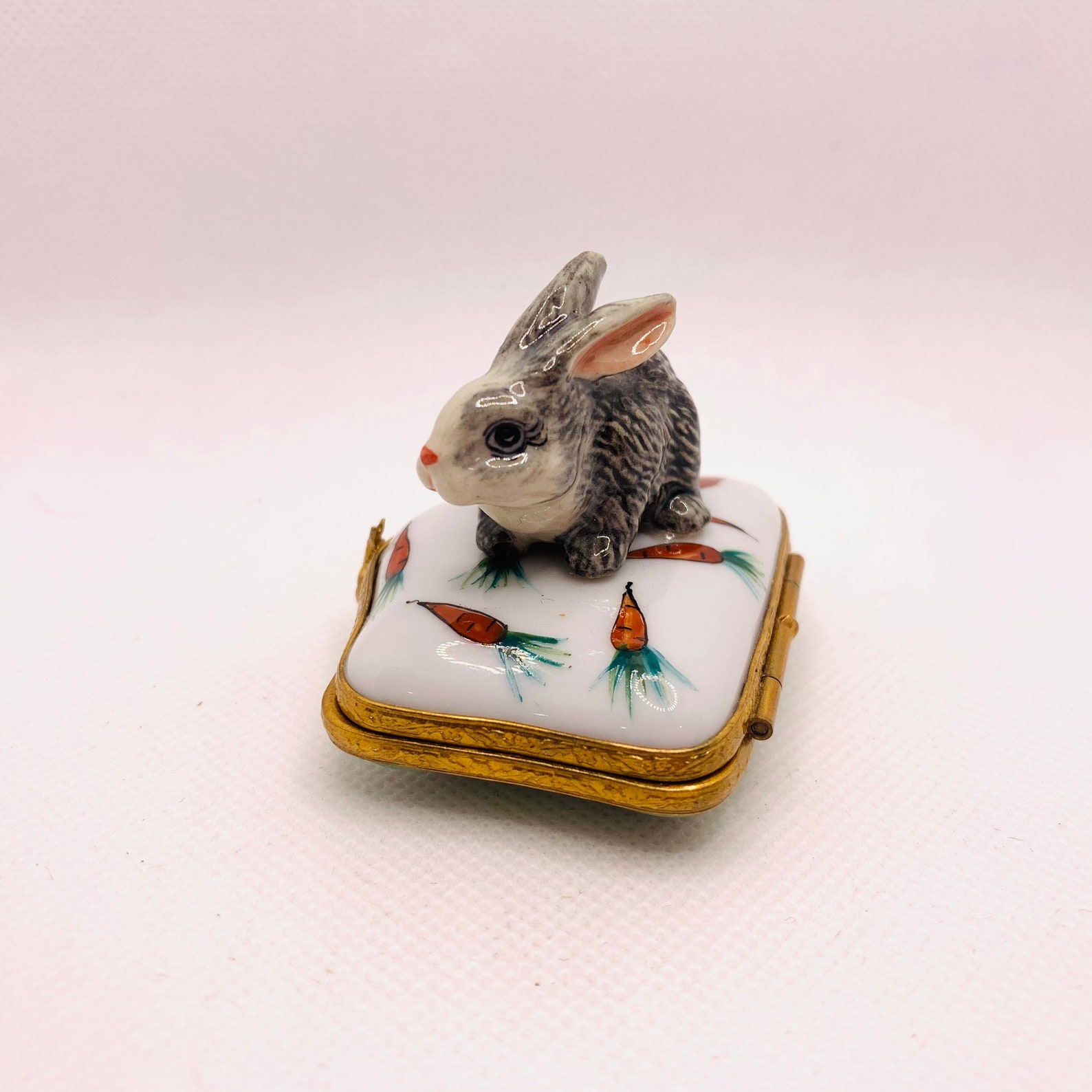 Stunning GRAY BUNNY Limoges Trinket Box Peint main Etsy