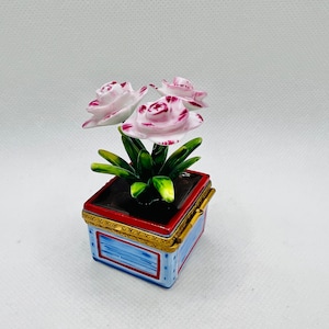 Stunning Pink Roses ~ ROCHARD ~ Limoges Box ~ Peint main (Hand Painted) in Limoges, France ~ Flower Garden ~ Gardener Mothers Day Gift