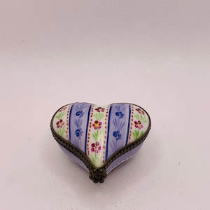 Beautiful HEART ~ ROCHARD ~ Limoges Box ~ Peint main ~ France ~ Rare ~ Engagement Wedding Anniversary Love Mothers Day