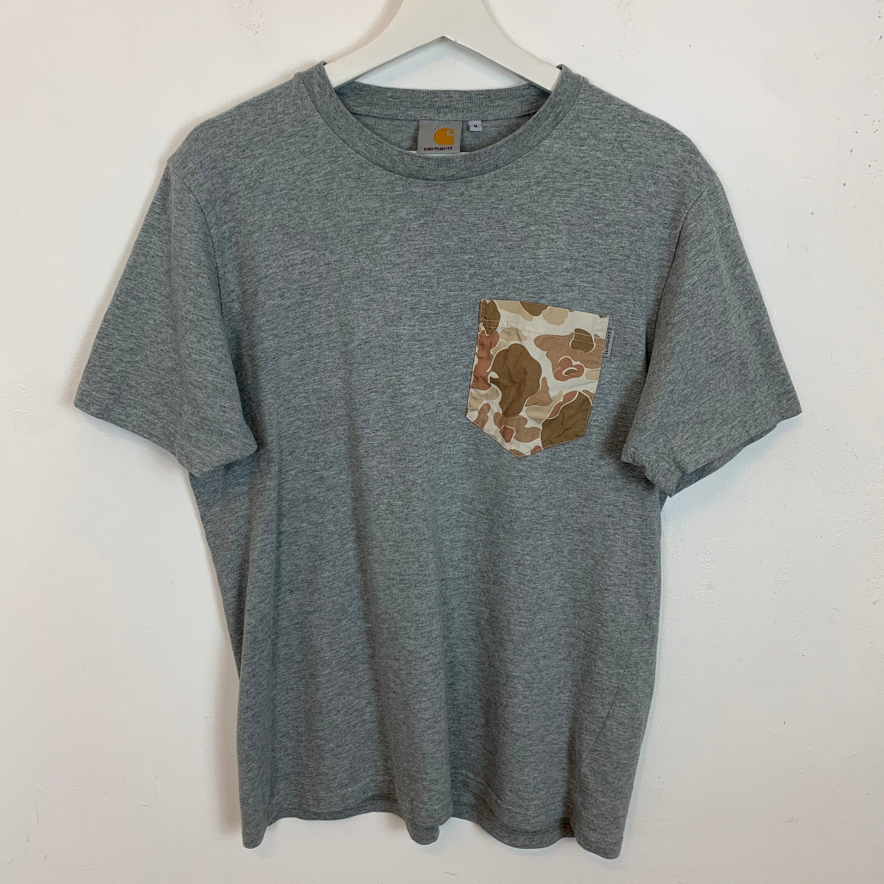 Image of Carhartt Crew Neck T-Shirt Tee Top Short Sleeve Grey Camouflage Uk Size M Medium