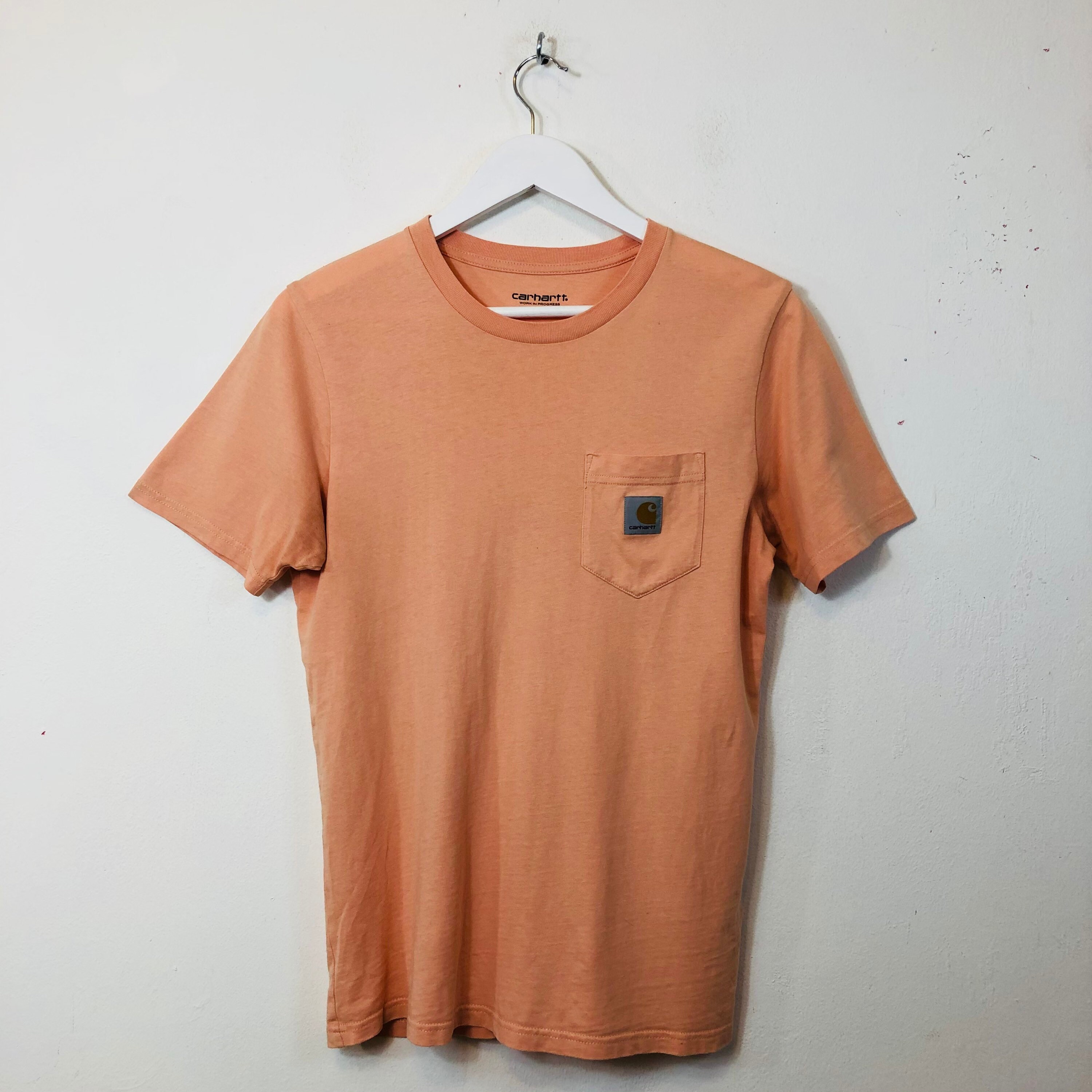 Image of Men's Carhartt Crew Neck Short Sleeve T-Shirt Tee Top Salmon Pink Uk Size Xs