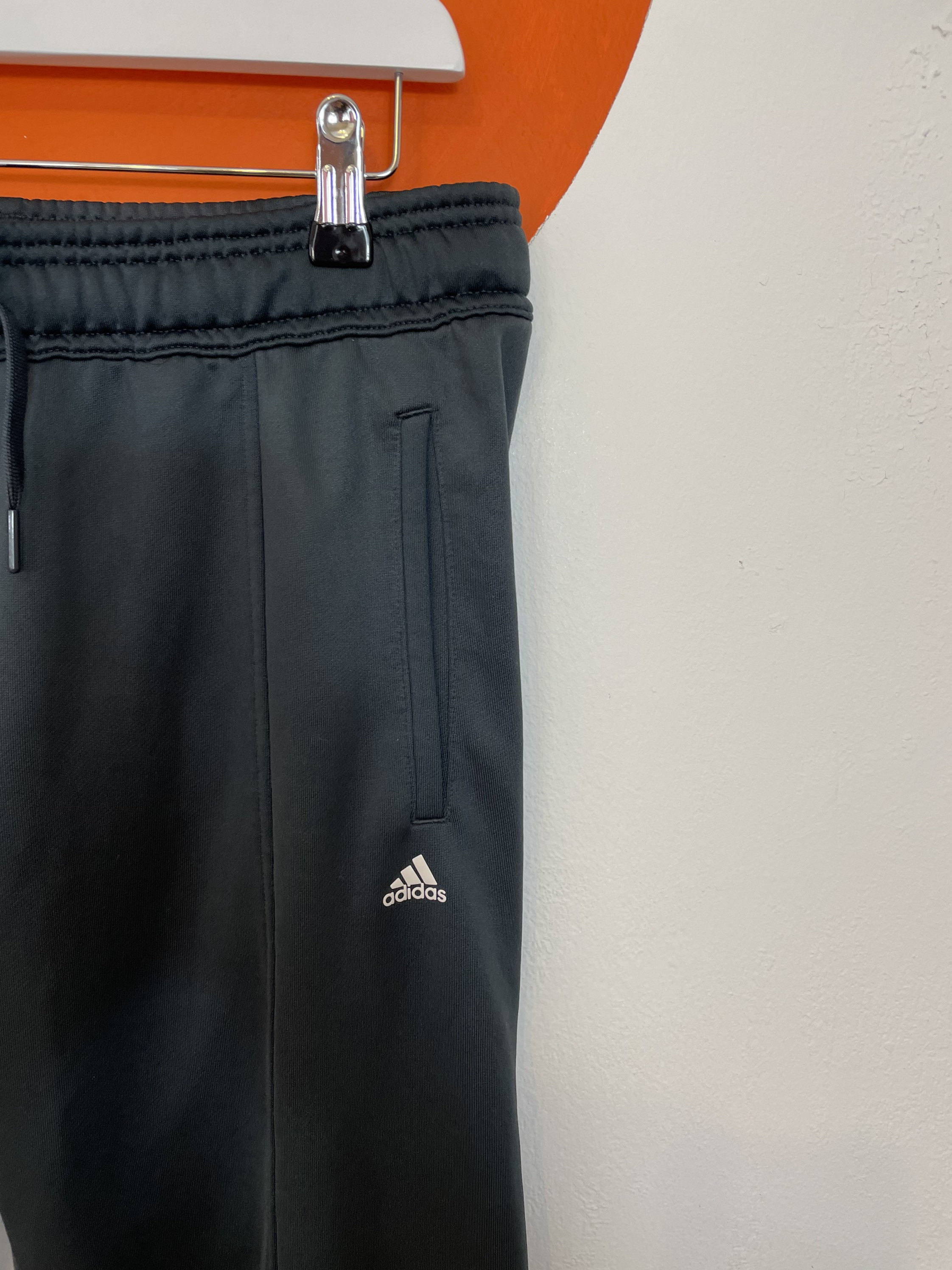 tapered fit trackies