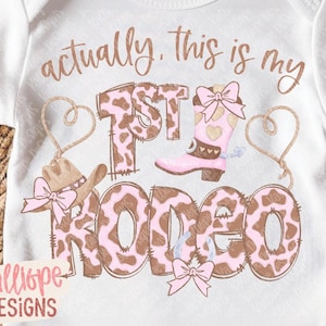 Primer Rodeo PNG, Mi Primer Rodeo, Frase Divertida de Rodeo, Diseño de Camiseta de Vaquera Bebé, Letras Doodle, Sublimación Western, DTF, DTG, Descarga Digital