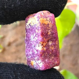 Natural Raw Ruby Crystals - Madagascar Rough Ruby Gemstone 142 carat ,
