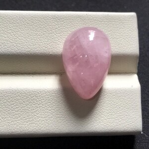 Morganite Natural Gemstone Pink Cabochon Healing Crystal for Love Polished Stone Jewelry Making 17.30 crt
