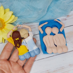 Silicone mold Girls Hugging size 5х7 cm/2х2,4 inch for polymer clay fondant chocolate and sugar mastic Silicone Girl Mold for cup decorating