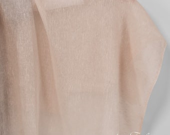 Linnetyg i lattebeige färg | Rent linnetyg | Bredd 150 cm | Vikt 130 g/m2 | Tillverkad av Siulas, Litauen