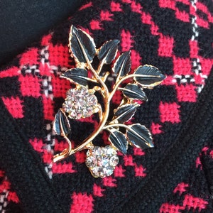 Vintage Floral Gold Tone Brooch with Rhinestone Flowers
