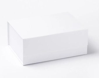 White Gift Box with Lid - Gift Hamper Men - Medium A5 Gift Box - Groomsman Gift Box - Luxury Presentation Box