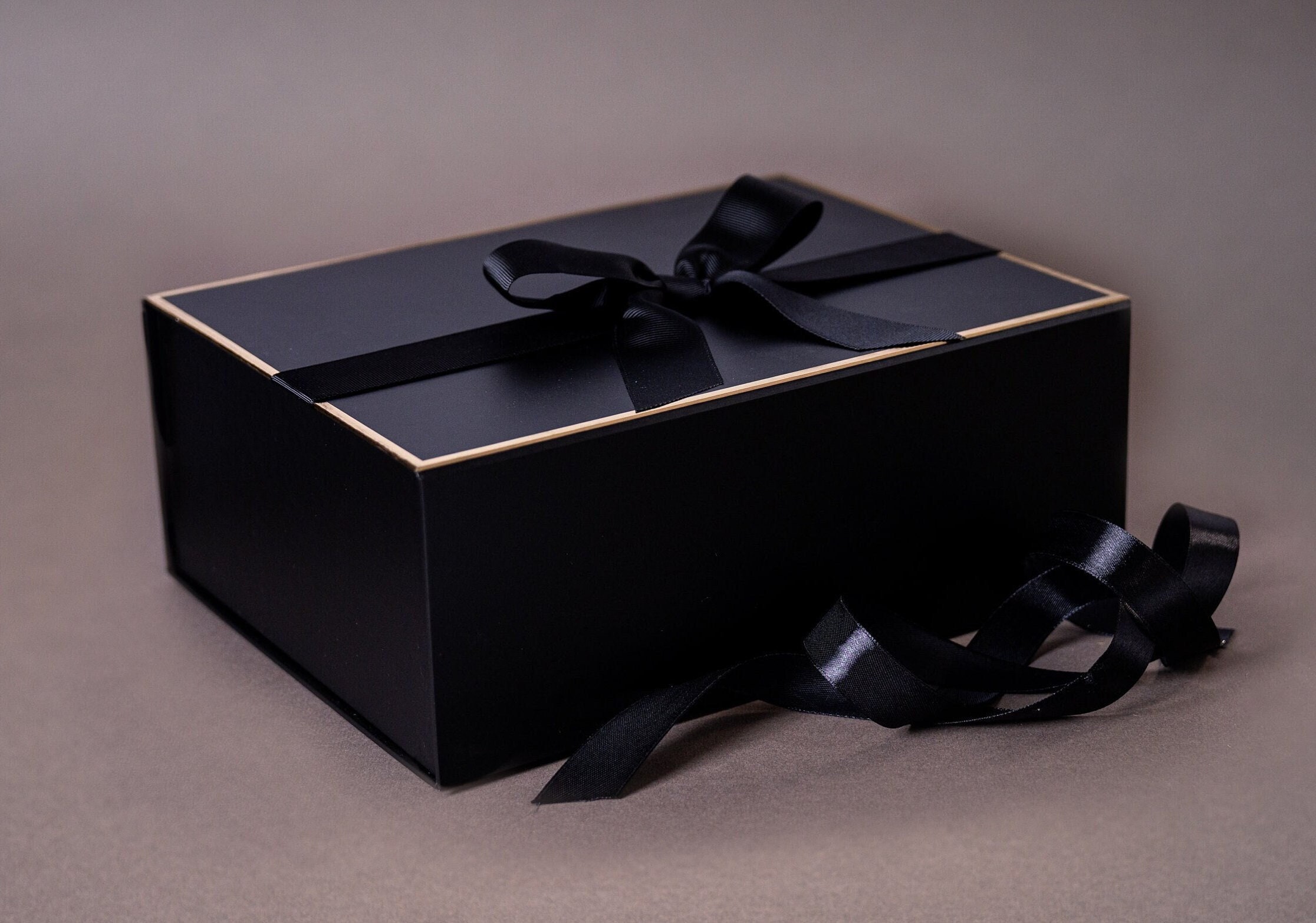 Black and Gold Gift Box With Bow Empty Gift Box for Him Luxury Magnetic Gift  Box Black for Men Large Gift Box Groom Father's Day Box -  Canada