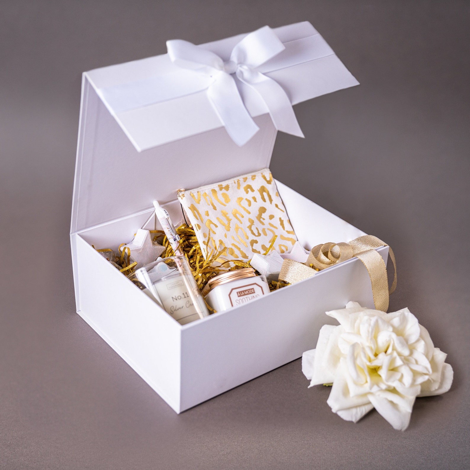 Luxury Large Gift Boxes With Gold Edge and Ribbon Bow Eid | Etsy UK