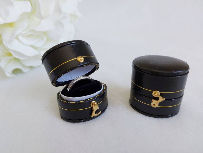 Black Ring Box Small traditional style heirloom ring box Antique Style Ring Box Vintage style ring box Single ring box