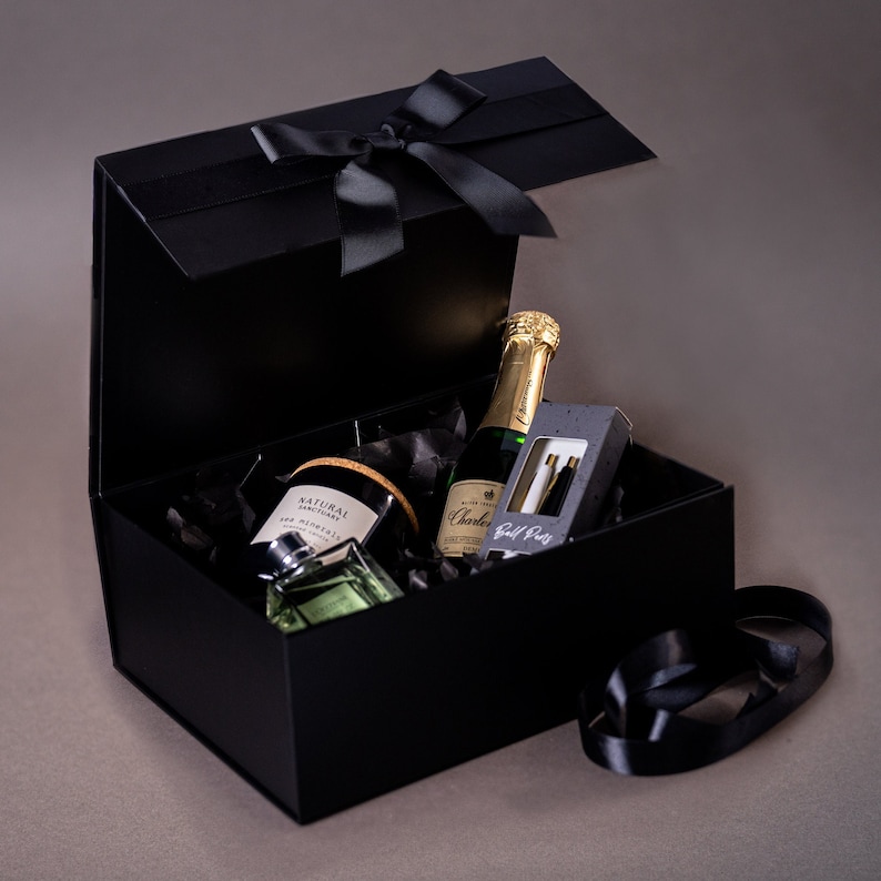 Luxury Large Gift Boxes With Gold Edge and Ribbon Bow Eid | Etsy UK