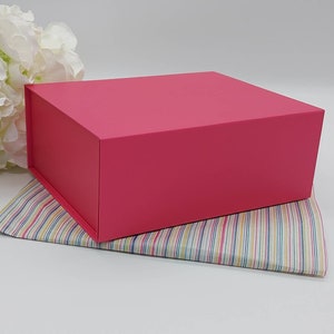 Fuschia roze geschenkdoos - Felroze magnetische geschenkdoos - Verschillende maten - Large Medium Bright pink Gift Box - Bruidsmeisje geschenkdoos