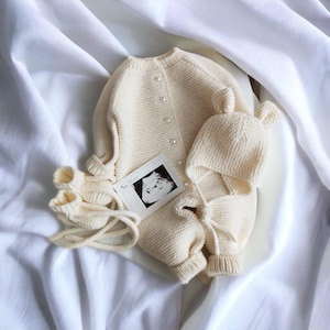 Set pagliaccetto e stivali per neonato Tuta lavorata a maglia per neonato Abbigliamento invernale per neonato Set neonato Set regalo per la nuova mamma Completo da portare a casa