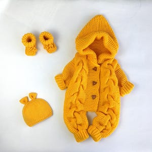 Set pagliaccetto e stivali per neonato Tuta lavorata a maglia per neonato Abbigliamento invernale per neonato Set neonato Set regalo per la nuova mamma Completo da portare a casa