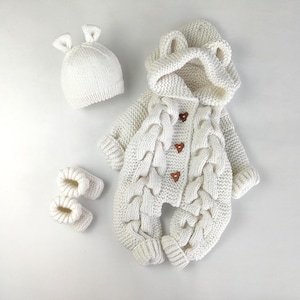 Set pagliaccetto e stivali per neonato Tuta lavorata a maglia per neonato Abbigliamento invernale per neonato Set neonato Set regalo per la nuova mamma Completo da portare a casa