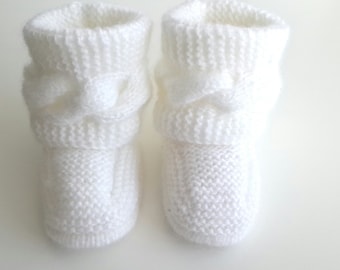 White Knitted Baby Booties, Baby Shoes, Boys, Girls, Newborn Socks, Baby Shower, Gift for Baby